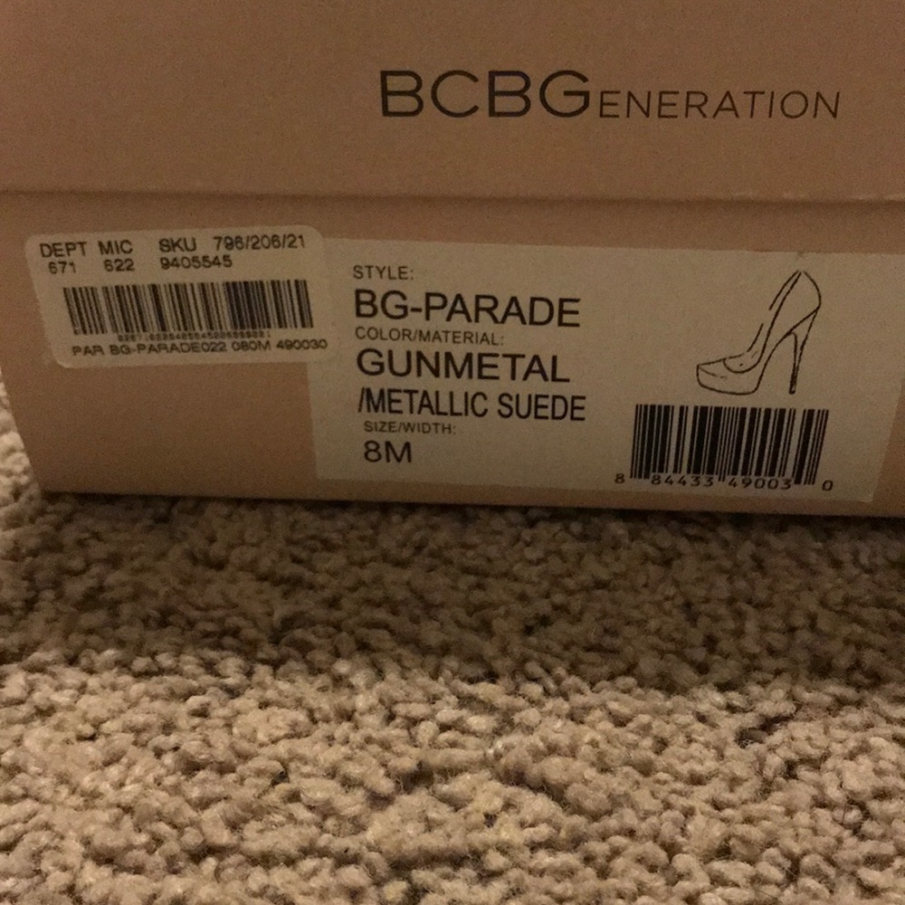 BCBGeneration gunmetal/metallic suede pump - Picture 5 of 5
